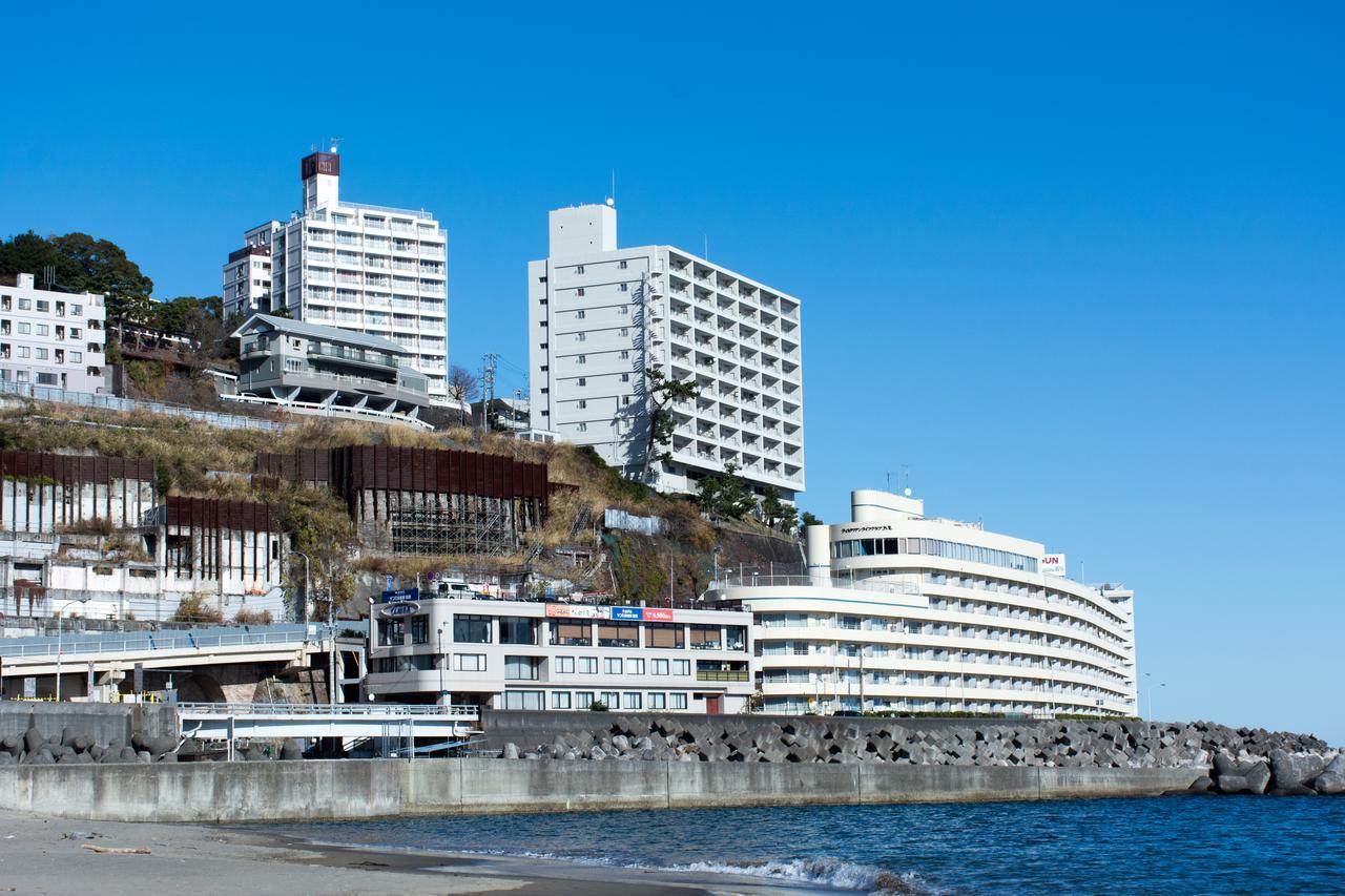 Отель Wisterian Life Club Atami Атами Экстерьер фото
