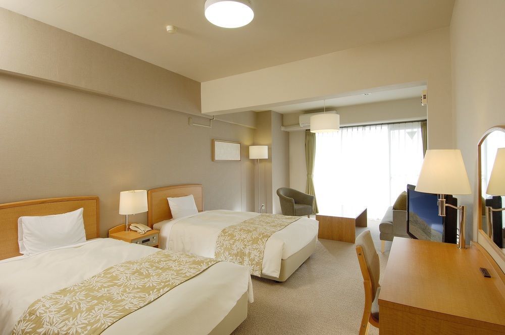 Отель Wisterian Life Club Atami Атами Экстерьер фото